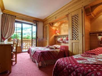 Hotel Les Sapins 3*